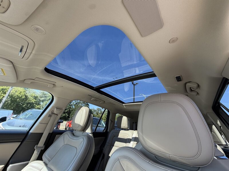 Used 2020 Lincoln Aviator Reserve w/ Equipment Group 202A AWD/4WD image 19