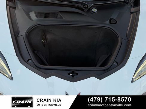 Used 2025 Chevrolet Corvette Stingray Preferred Cpe w/ 2LT image 30