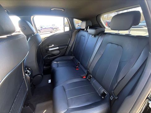 Used 2025 Mercedes-Benz GLA 250 image 20