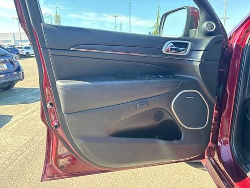 Used 2018 Jeep Grand Cherokee High Altitude AWD/4WD image 15
