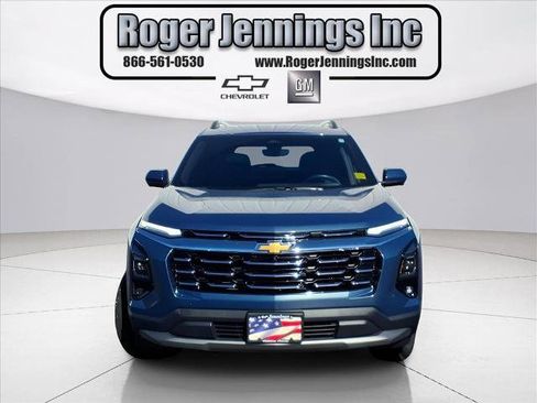 Used 2025 Chevrolet Equinox LT w/ Convenience Package II image 6