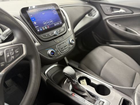 Used 2024 Chevrolet Malibu LT image 22