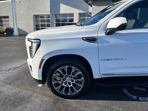 New 2026 GMC Yukon Denali w/ LPO, Floor Liner Package image 7