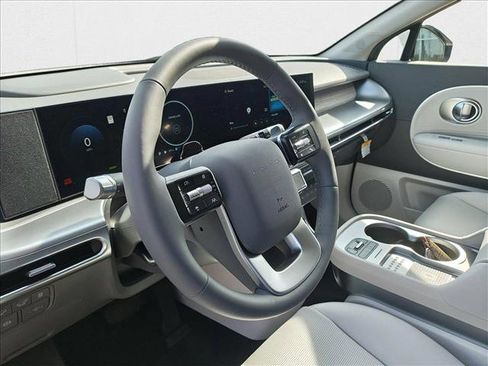 New 2026 Hyundai Ioniq 9 SEL image 3