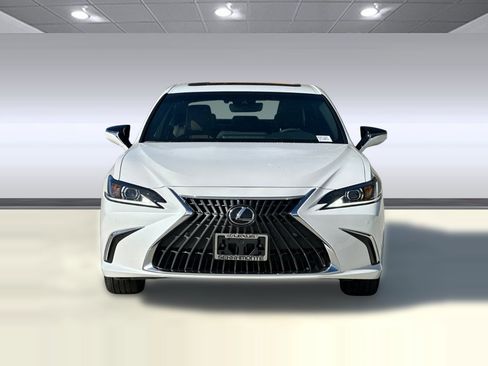 New 2024 Lexus ES 300h w/ Premium Package image 2
