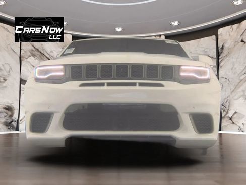Used 2021 Jeep Grand Cherokee Trackhawk AWD/4WD image 2