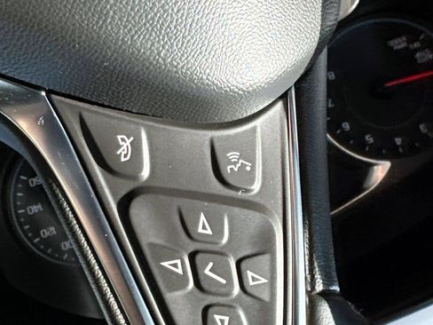 Certified 2024 Chevrolet Equinox LT image 18