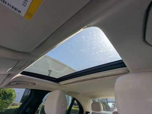 Used 2020 Mercedes-Benz E 350 Sedan image 8