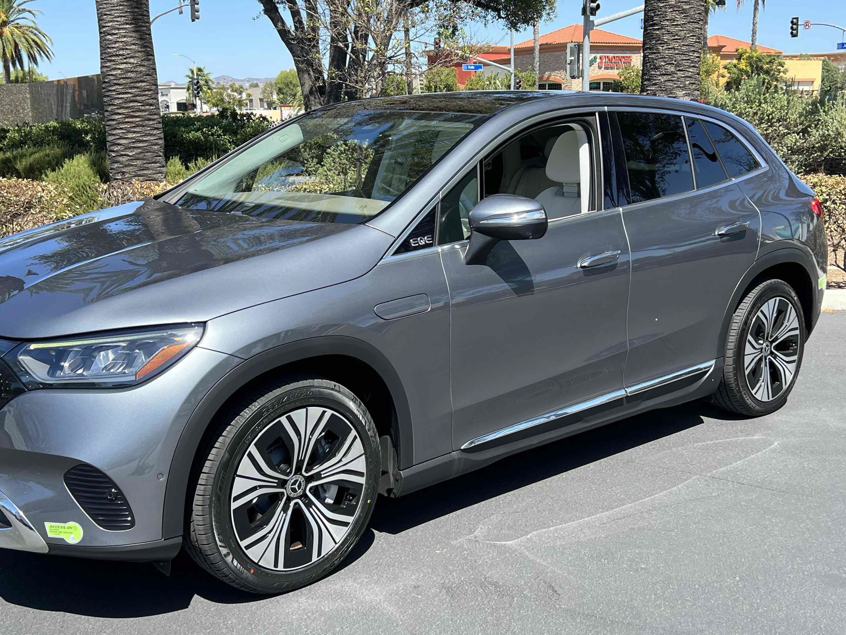 Used 2023 Mercedes-Benz EQE 350+ SUV w/ Exclusive Trim Package image 62