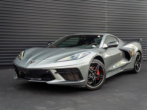 Used 2022 Chevrolet Corvette Stingray Preferred Cpe w/ 2LT RWD image 1