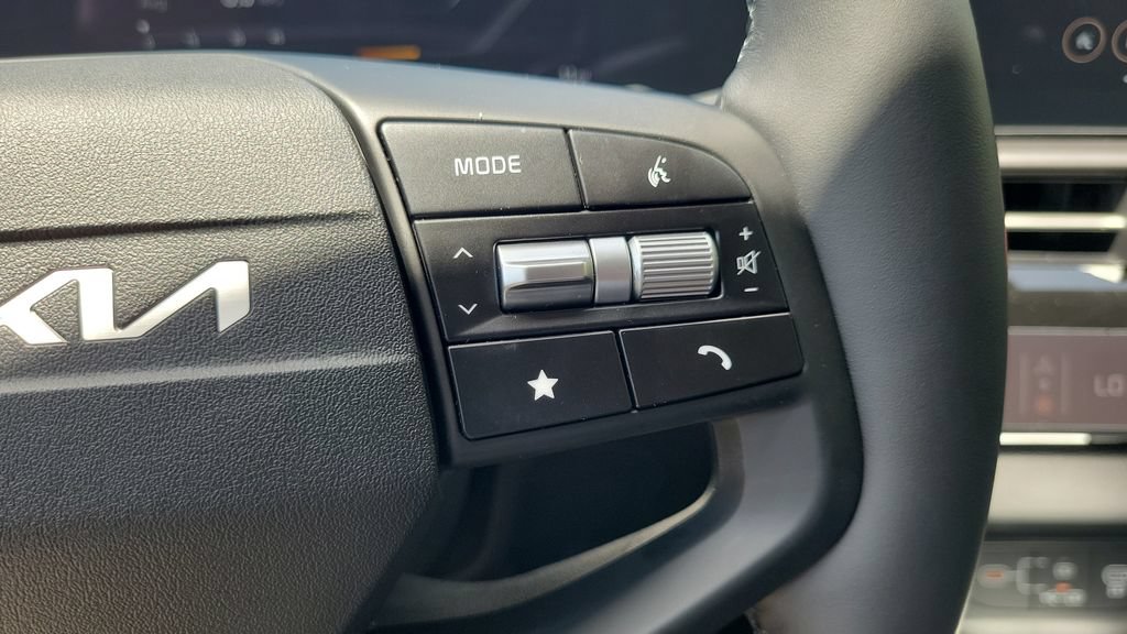 New 2026 Kia Sportage SX FWD image 21