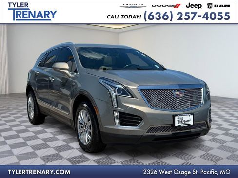 Used 2018 Cadillac XT5 Luxury w/ Driver Awareness Package FWD image 1