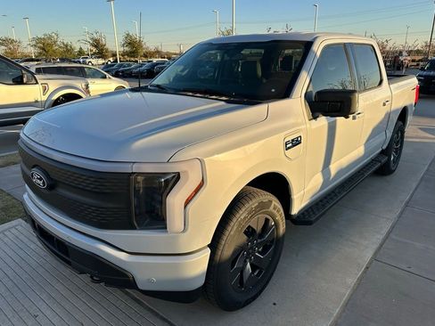 New 2025 Ford F150 Lightning Flash image 36