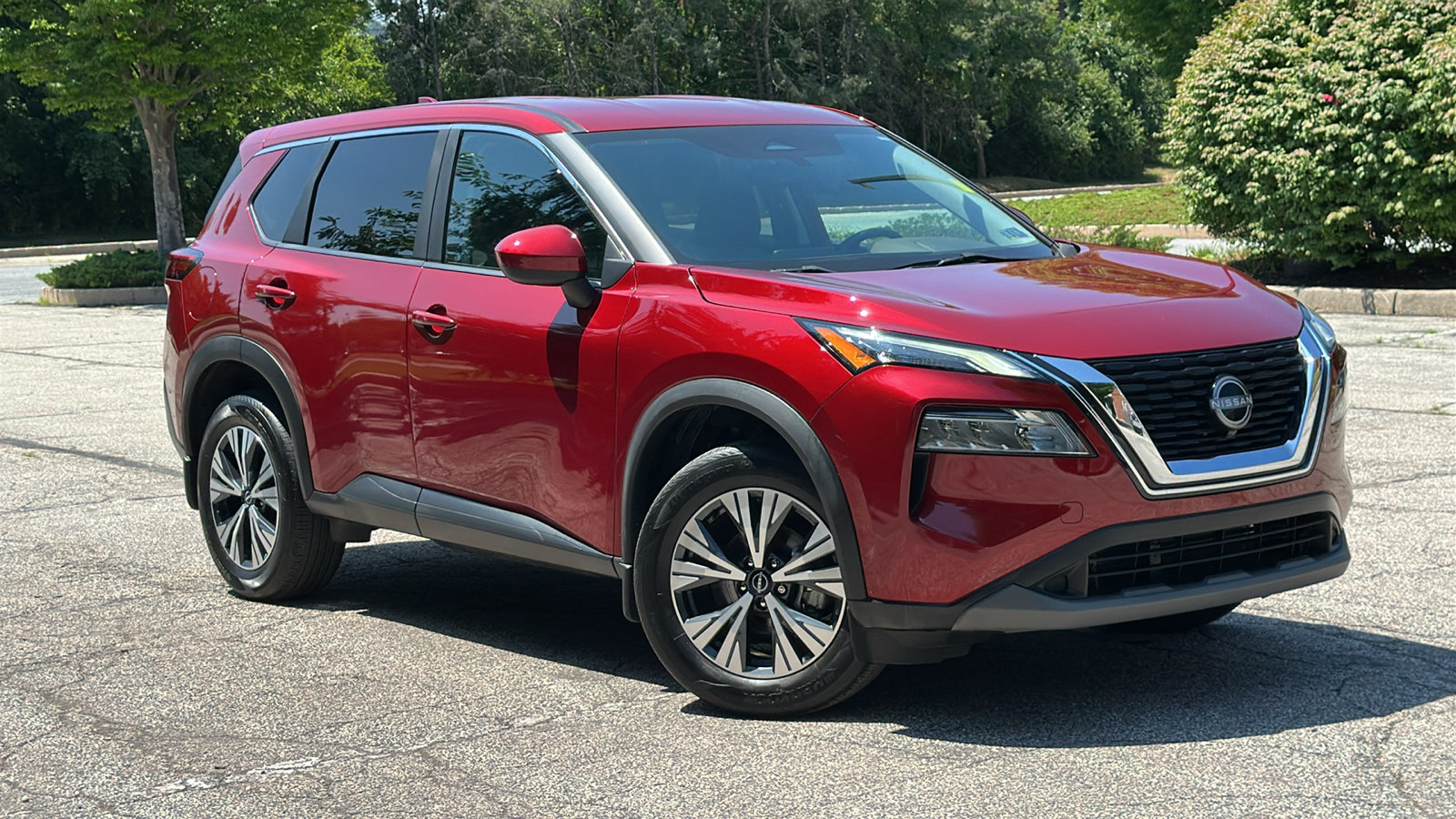 Certified 2023 Nissan Rogue SV AWD/4WD image 1