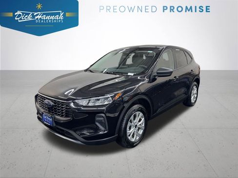 Used 2025 Ford Escape Active AWD/4WD image 1