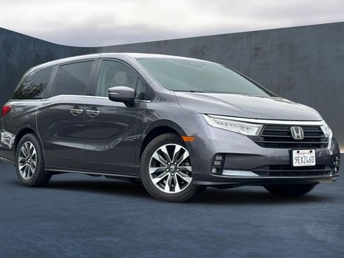 Used 2023 Honda Odyssey EX-L image 2