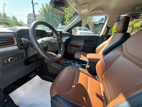 Used 2024 Ford Maverick Lariat AWD/4WD image 16