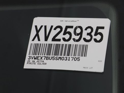 Used 2025 Volkswagen Jetta SE image 25