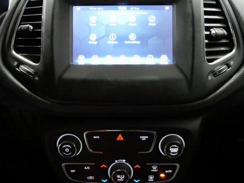 Used 2019 Jeep Compass Sport image 20