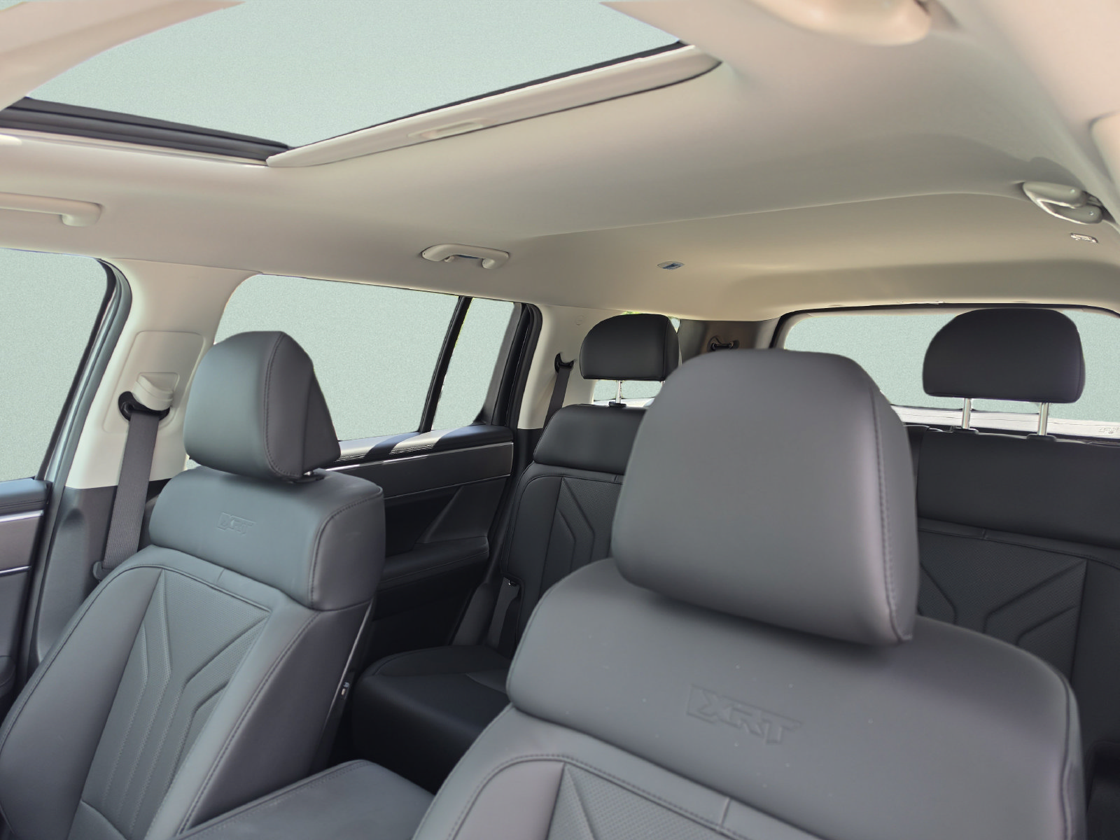 New 2026 Hyundai Santa Fe XRT AWD/4WD image 24