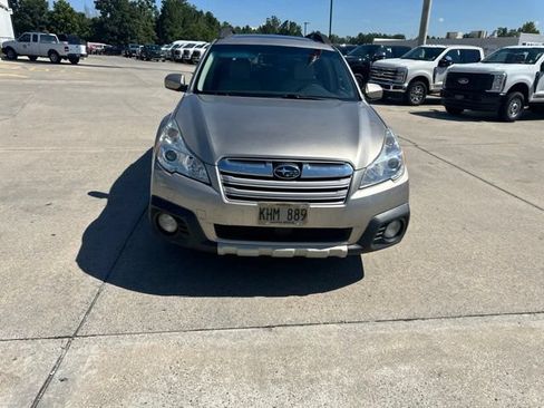 Used 2014 Subaru Outback 2.5i Limited AWD/4WD image 6