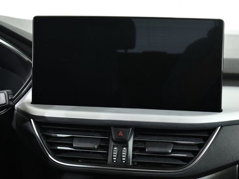 Used 2023 Ford Escape Platinum image 9