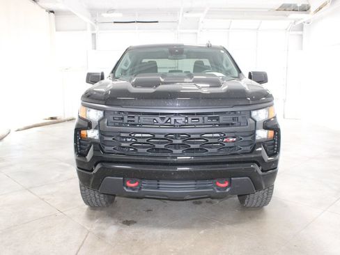 Used 2024 Chevrolet Silverado 1500 Custom Trail Boss AWD/4WD image 3
