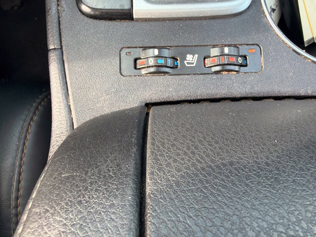 Used 2017 Toyota Highlander Limited AWD/4WD image 28