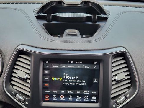 Certified 2022 Jeep Cherokee Latitude Lux AWD/4WD image 17