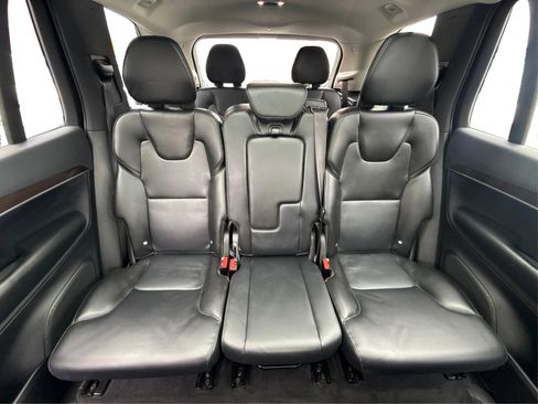 Used 2019 Volvo XC90 T5 Momentum w/ Protection Package image 28