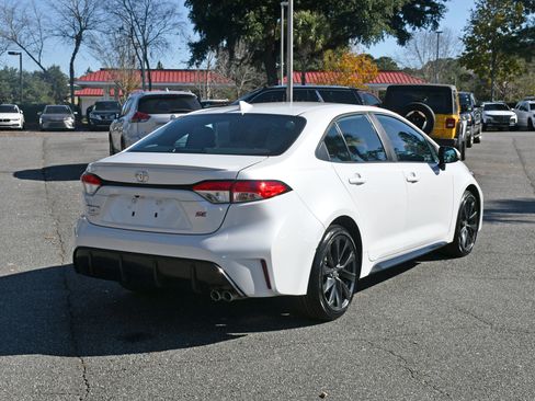 Used 2023 Toyota Corolla SE image 4
