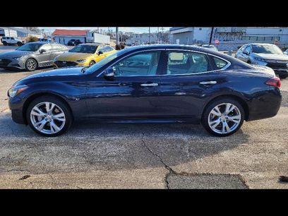 Used 2015 INFINITI Q70 3.7 w/ Technology Package