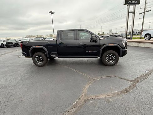 Used 2024 GMC Sierra 2500 AT4X AWD/4WD image 5