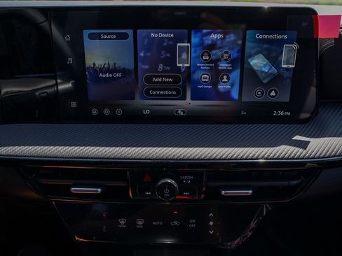New 2026 Nissan Kicks SR FWD image 27