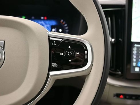 New 2026 Volvo XC60 B5 Ultra w/ Protection Package Premier image 25