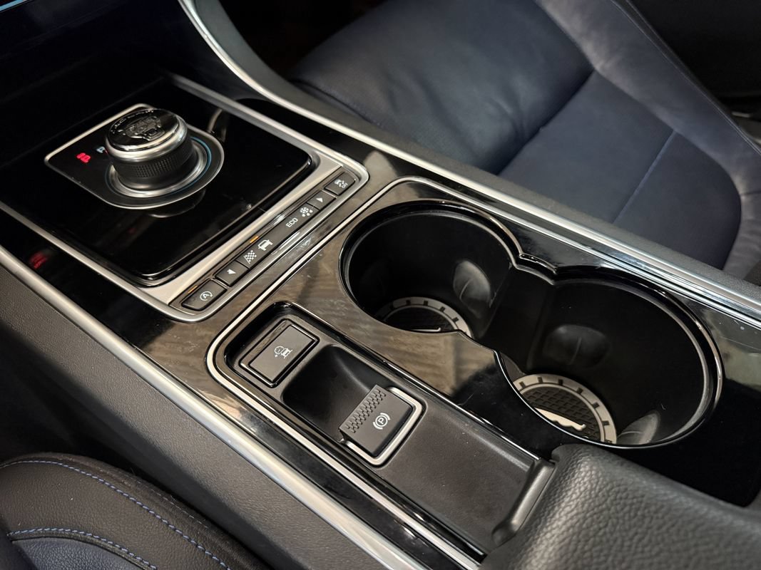 Used 2017 Jaguar XE R-Sport RWD image 20