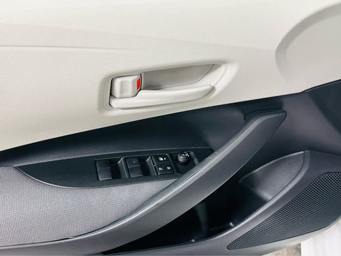 Certified 2024 Toyota Corolla LE FWD image 21