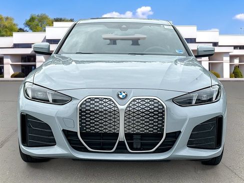 New 2026 BMW i4 xDrive40i w/ M Sport Package AWD/4WD image 2