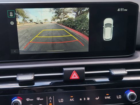 New 2026 Kia Sportage EX FWD image 16