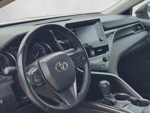Used 2024 Toyota Camry SE FWD image 6