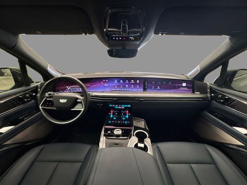 New 2025 Cadillac Escalade IQ Luxury 2 w/ LPO, Radiant Package image 23