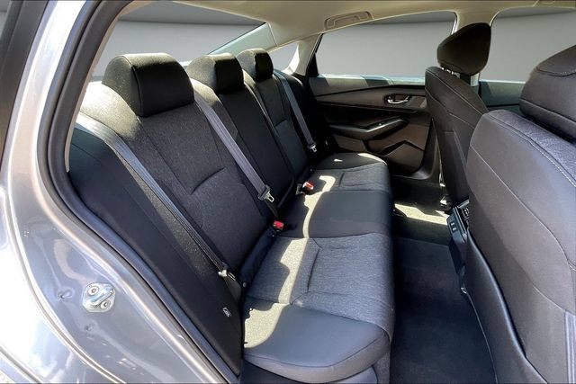 Used 2025 Honda Accord SE image 27