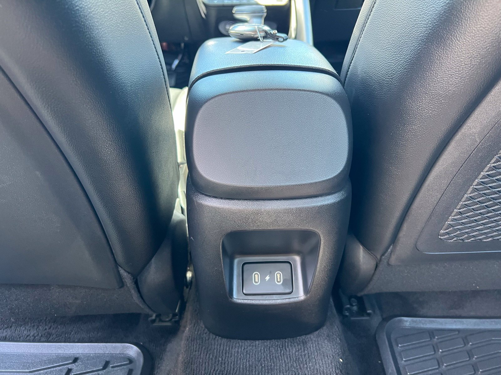 Used 2024 Hyundai Elantra Limited FWD image 46