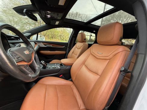 Used 2020 Cadillac XT5 Premium Luxury AWD/4WD image 24