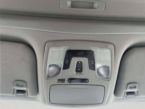 Used 2016 Toyota Sienna XLE AWD/4WD image 32