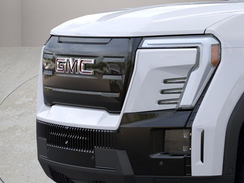 New 2026 GMC Sierra EV Elevation w/ LPO, Elevation Dark Package image 31