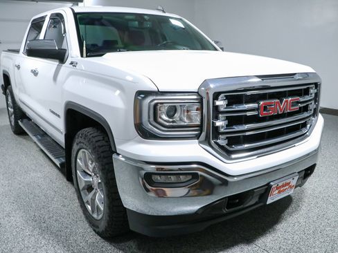 Used 2018 GMC Sierra 1500 SLT w/ SLT Premium Package AWD/4WD image 5