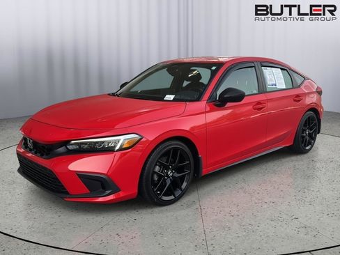 Used 2023 Honda Civic Sport image 2