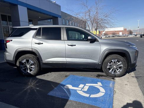 New 2026 Chevrolet Equinox LT w/ Convenience Package II image 6