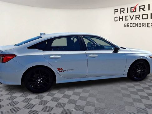 Used 2023 Honda Civic Sport image 9